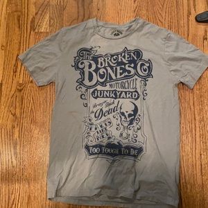 Mens size medium lucky brand tshirt